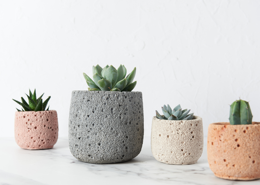 Set of two ring concrete plant pots 