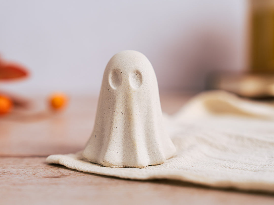 3D Concrete Ghost Figures