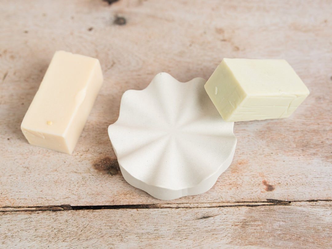 Ridged Concrete Soap Dish