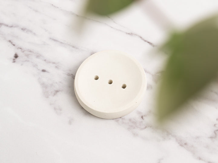 Round Draining Concrete Soap Dish