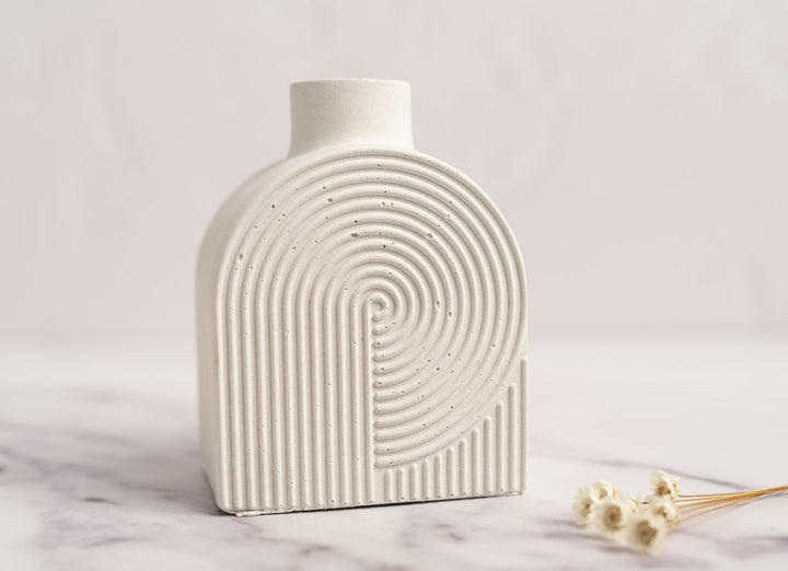 Arch pattern Bud Vase