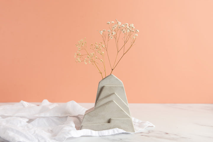 3d Mountian Style Concrete Vase