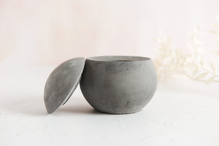 Spherical Concrete Pots with Lid
