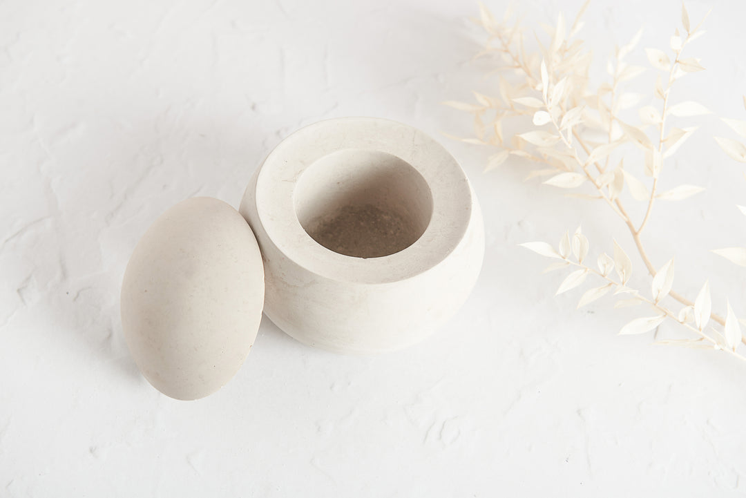 Spherical Concrete Pots with Lid